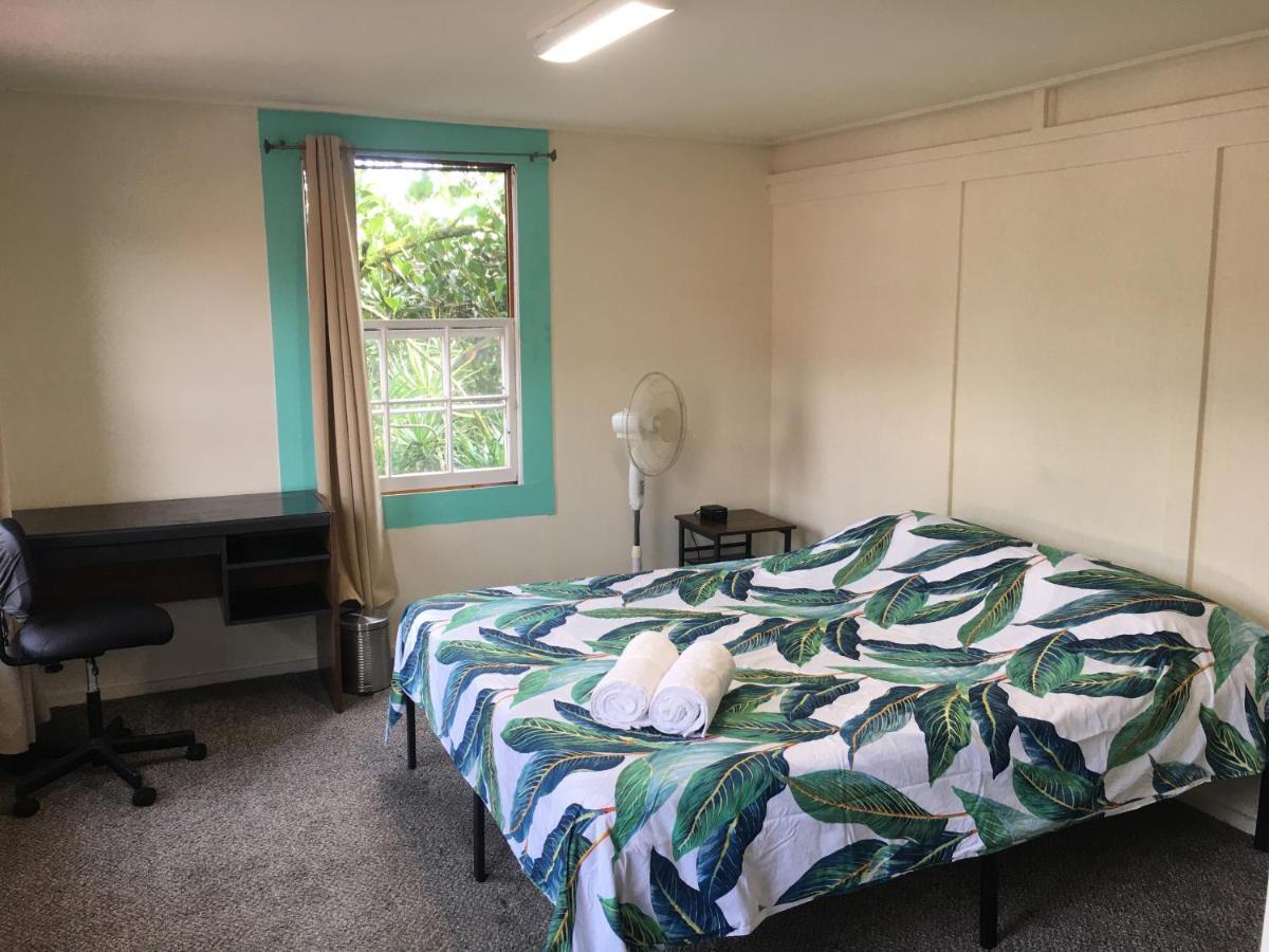 Pahoa Village Hostel Exterior photo